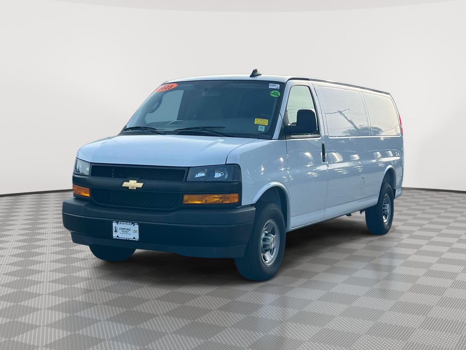 2025 Chevrolet Express Cargo WT