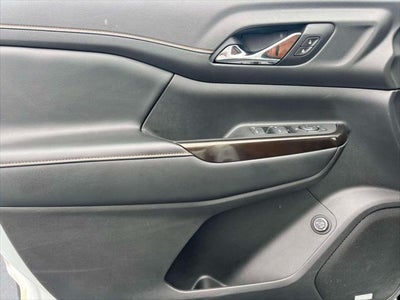 2020 GMC Acadia AT4
