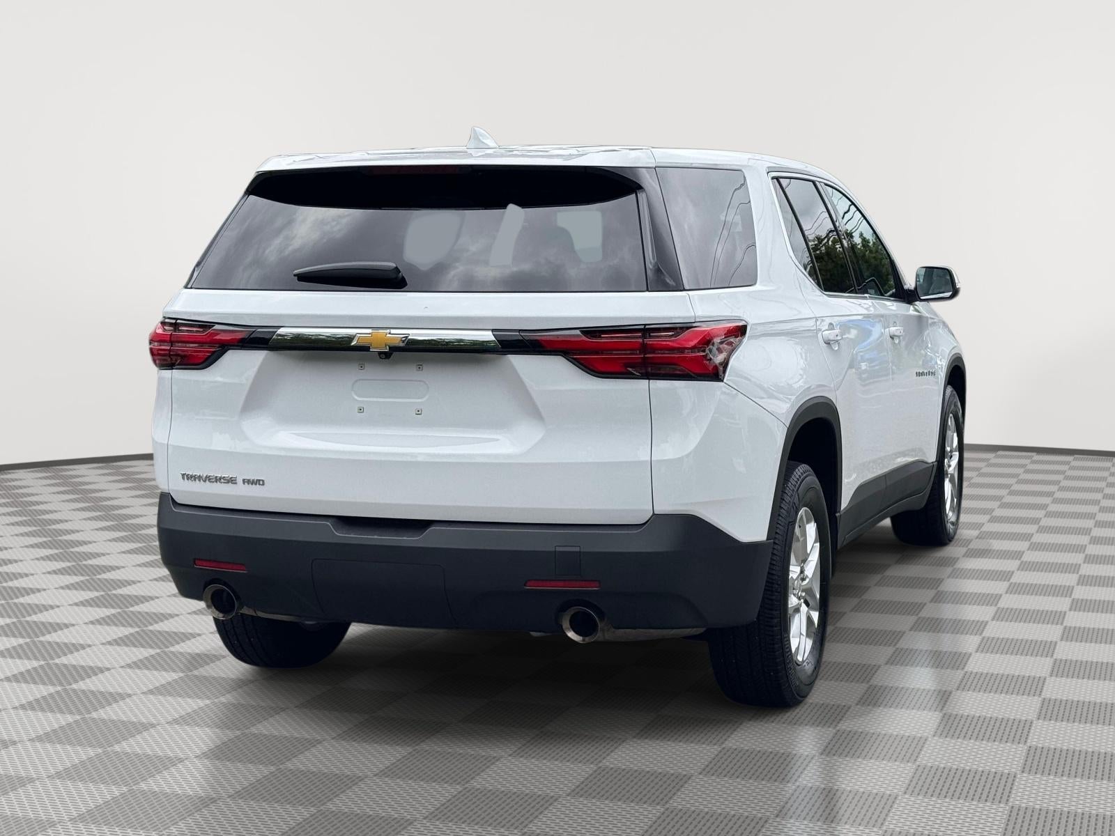 2023 Chevrolet Traverse LS