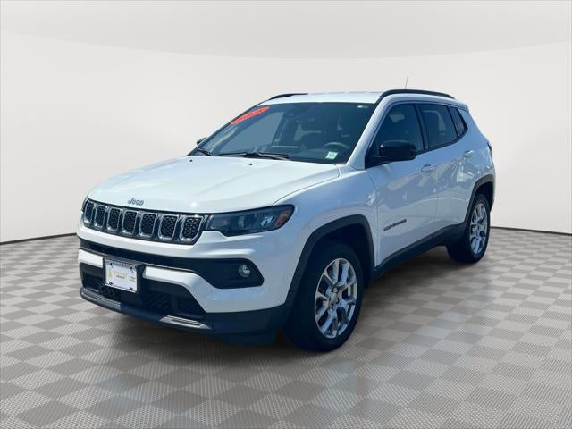 2023 Jeep Compass Latitude Lux