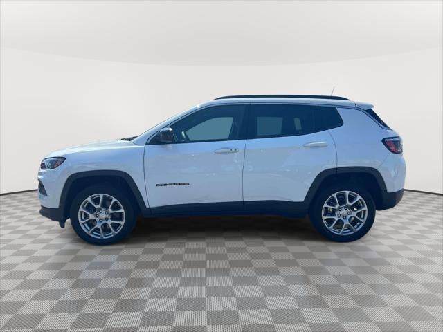 2023 Jeep Compass Latitude Lux