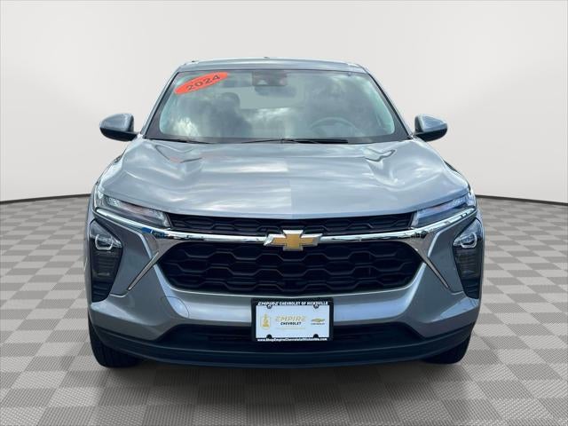 Used 2024 Chevrolet Trax LS with VIN KL77LFE27RC050664 for sale in Hicksville, NY