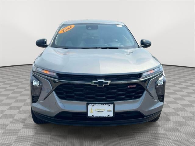 Used 2024 Chevrolet Trax RS with VIN KL77LGE22RC070858 for sale in Hicksville, NY