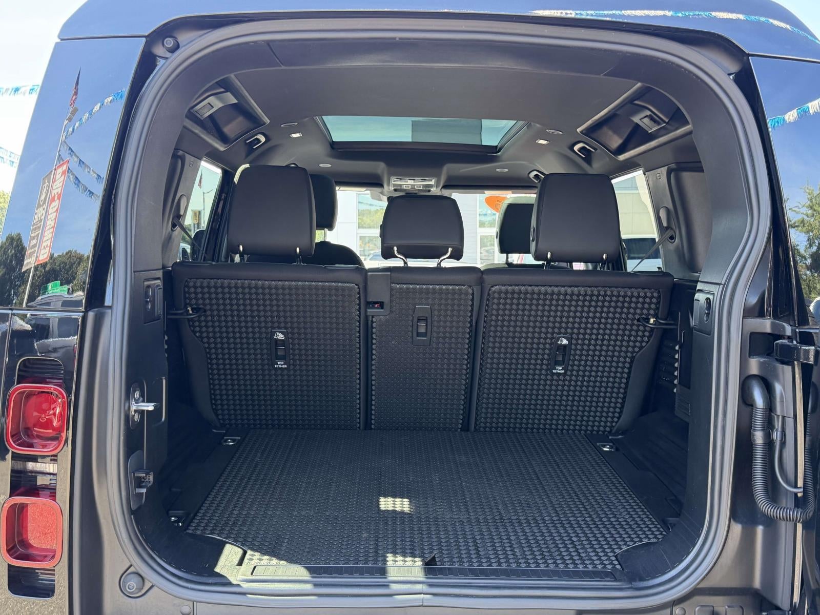 2025 Land Rover Defender S
