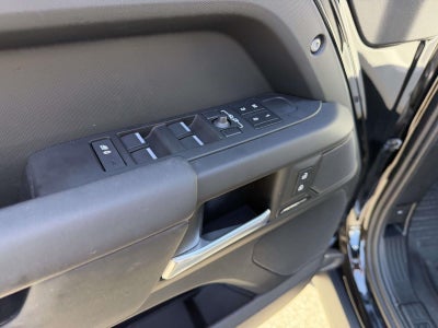 2025 Land Rover Defender S