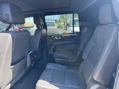 2023 Chevrolet Suburban RST