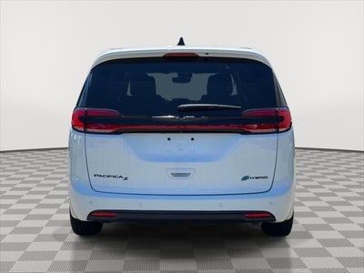 2024 Chrysler Pacifica Hybrid S Appearance Pkg