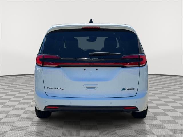 2024 Chrysler Pacifica Hybrid S Appearance Pkg