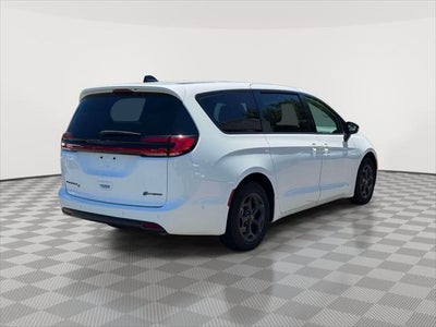 2024 Chrysler Pacifica Hybrid S Appearance Pkg