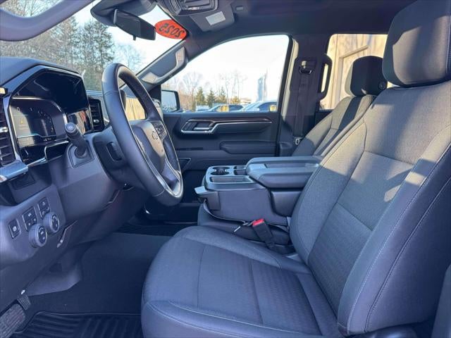 2025 Chevrolet Silverado 1500 LT (2FL)