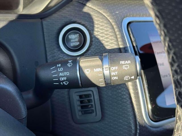 2019 Land Rover Range Rover Velar R-Dynamic SE