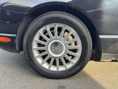 2004 Ford Thunderbird Base