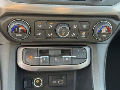 2023 GMC Acadia AWD AT4