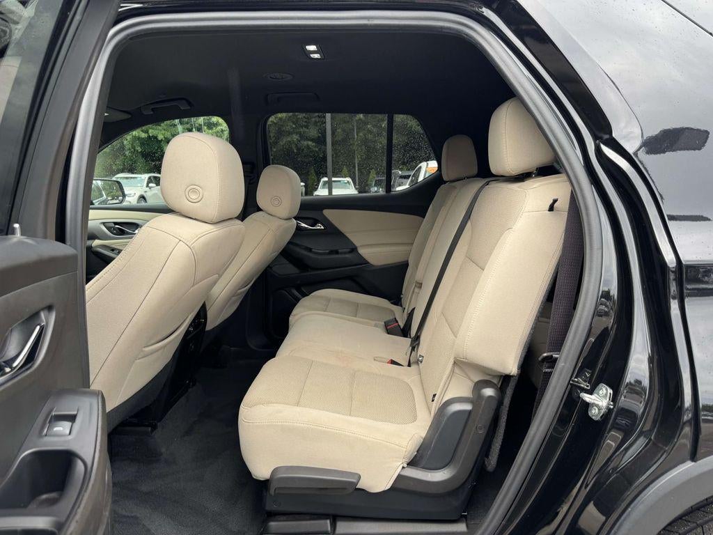 2022 Chevrolet Traverse AWD LS