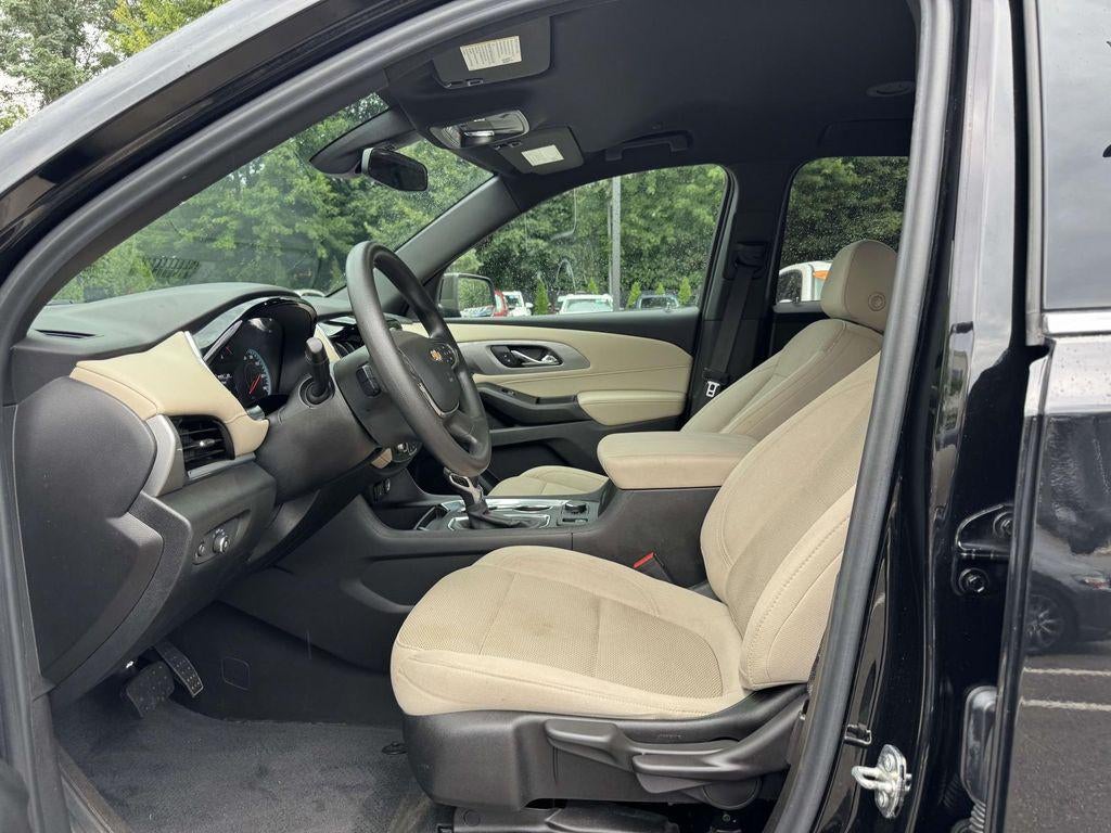 2022 Chevrolet Traverse AWD LS
