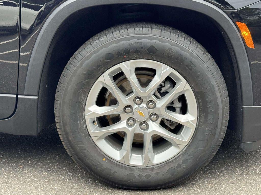 2022 Chevrolet Traverse AWD LS