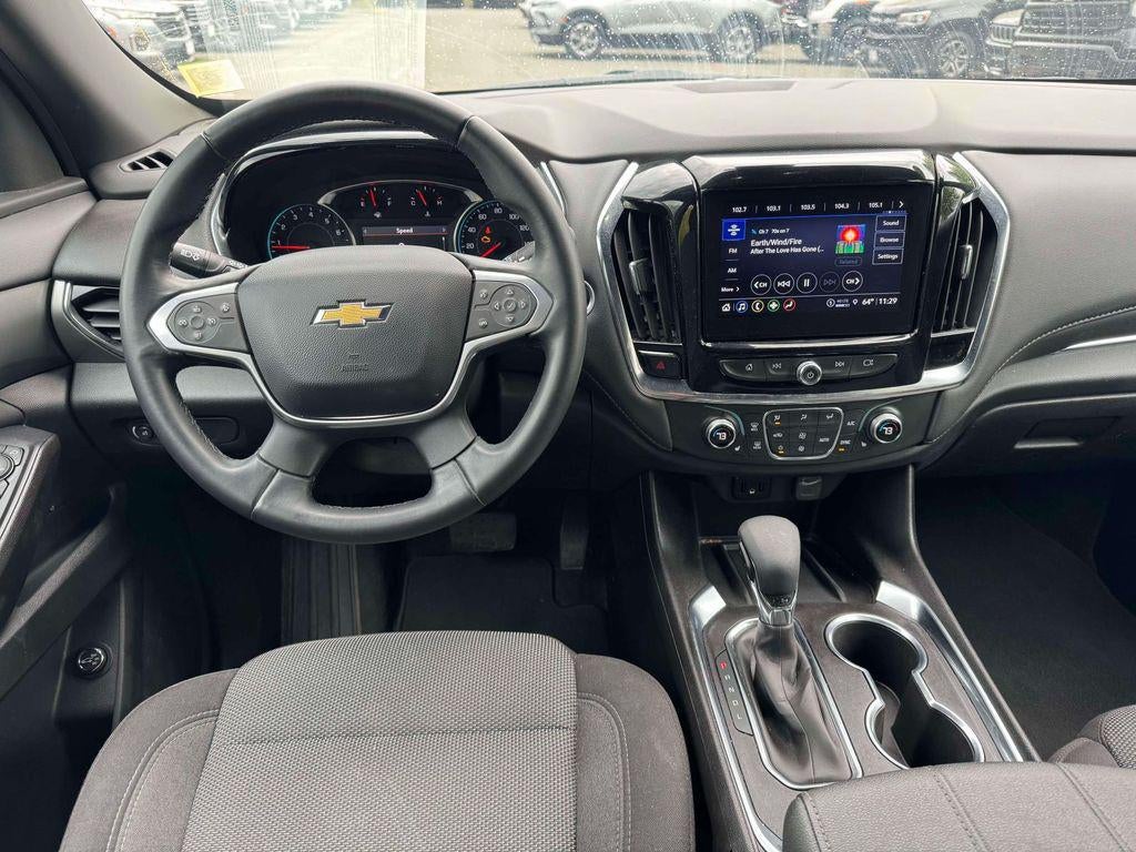 2023 Chevrolet Traverse AWD LT Cloth