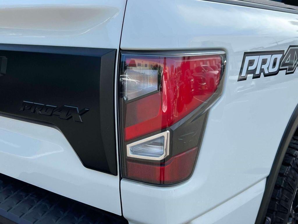 2021 Nissan TITAN Crew Cab PRO-4X 4x4