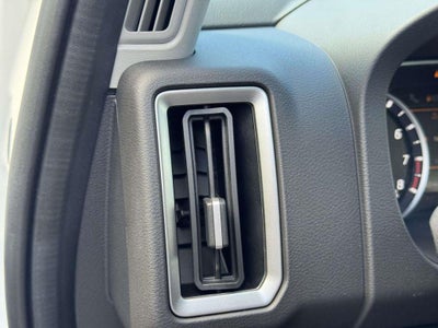 2025 Nissan Frontier Crew Cab SV 4x2