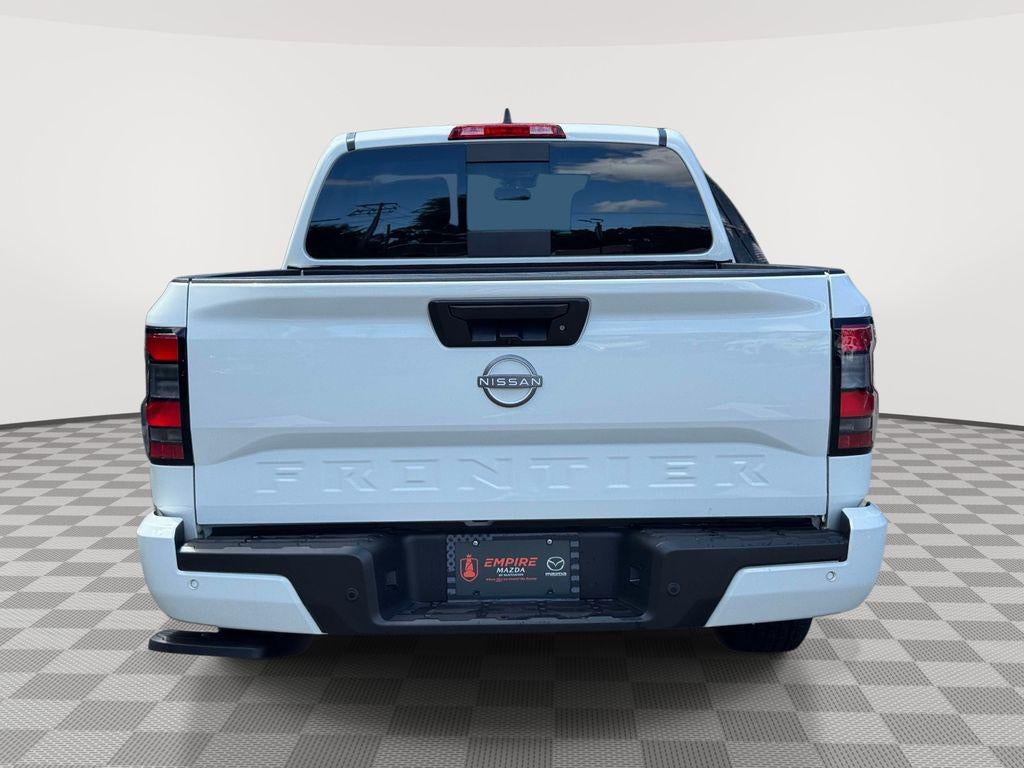 2025 Nissan Frontier Crew Cab SV 4x2
