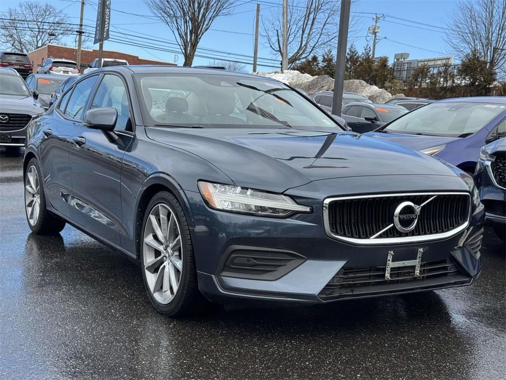 2020 Volvo S60 T5 Momentum