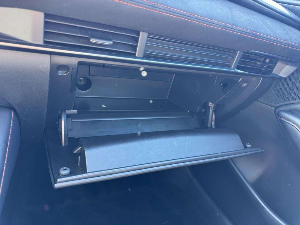 2024 Mazda Mazda3 Hatchback 2.5 Carbon Turbo