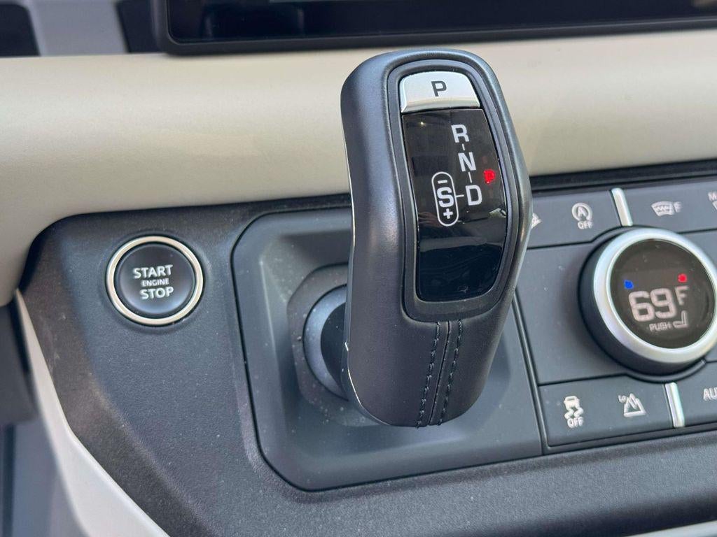 2024 Land Rover Defender 110 S